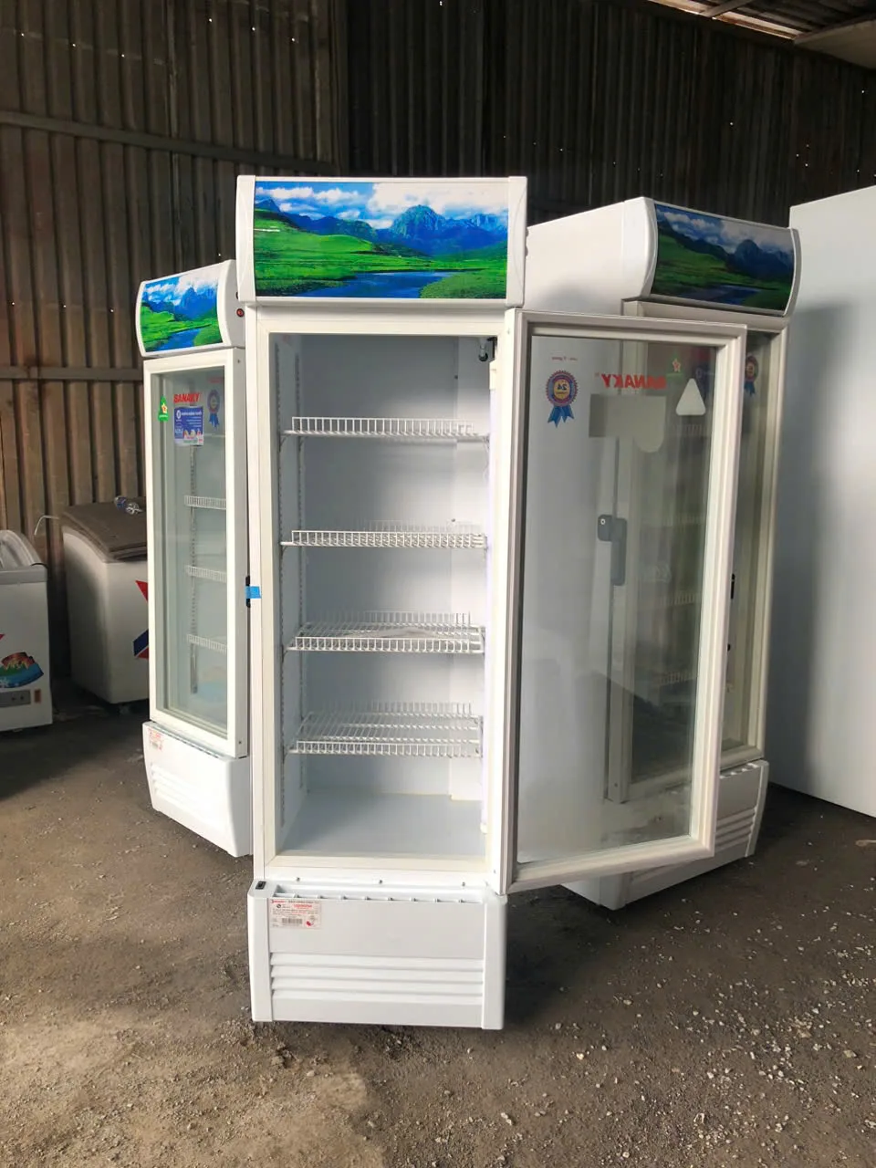 Thanh lý Tủ mát Sanaky 240l VH-3088K không đóng tuyết